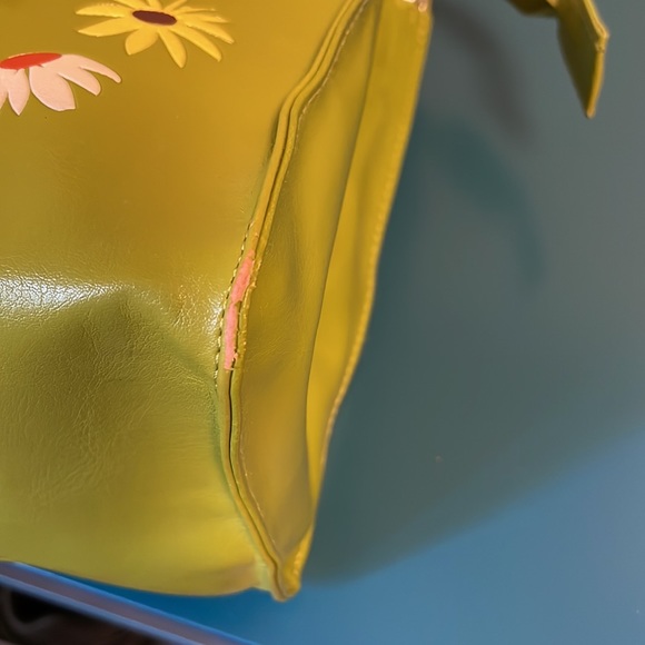 Adorable Chartreuse Bag with Flowers - Picture 5 of 8